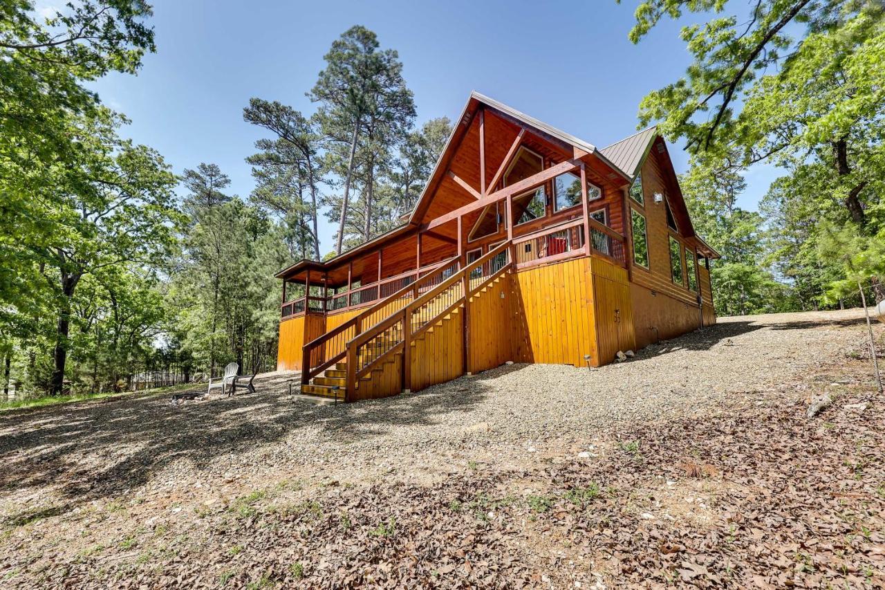 Broken Bow Cabin With Hot Tub And Outdoor Fireplace! Екстериор снимка